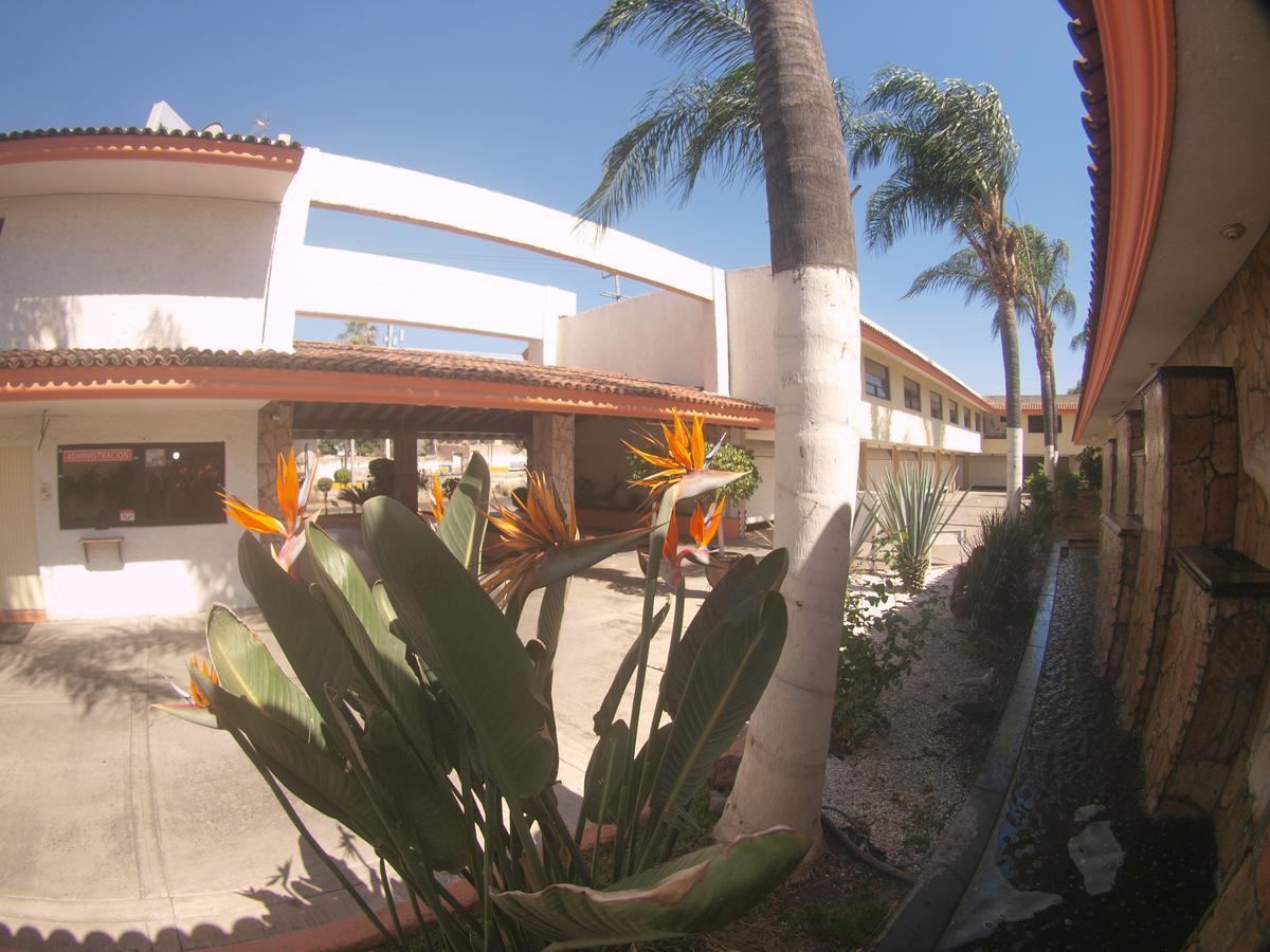 Auto Hotel Niza Tlaquepaque Екстериор снимка